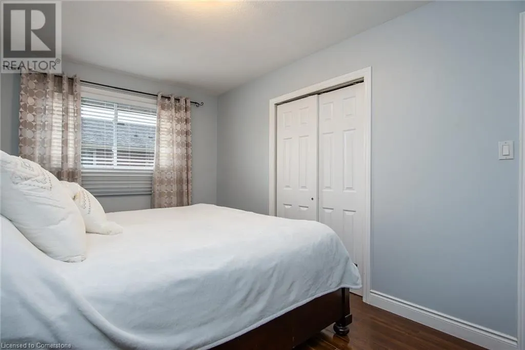 82 CARNABY Crescent