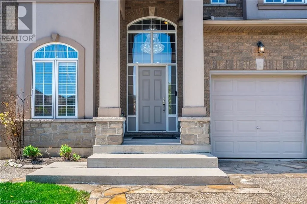24 EDGECROFT Crescent