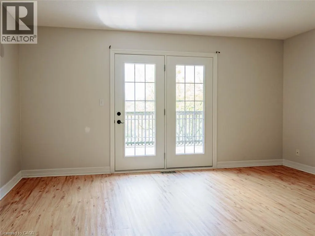 409 QUEEN Street S Unit# 8, #8