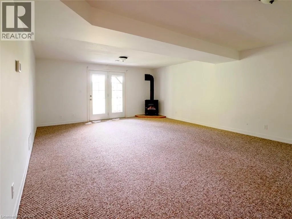 409 QUEEN Street S Unit# 8, #8