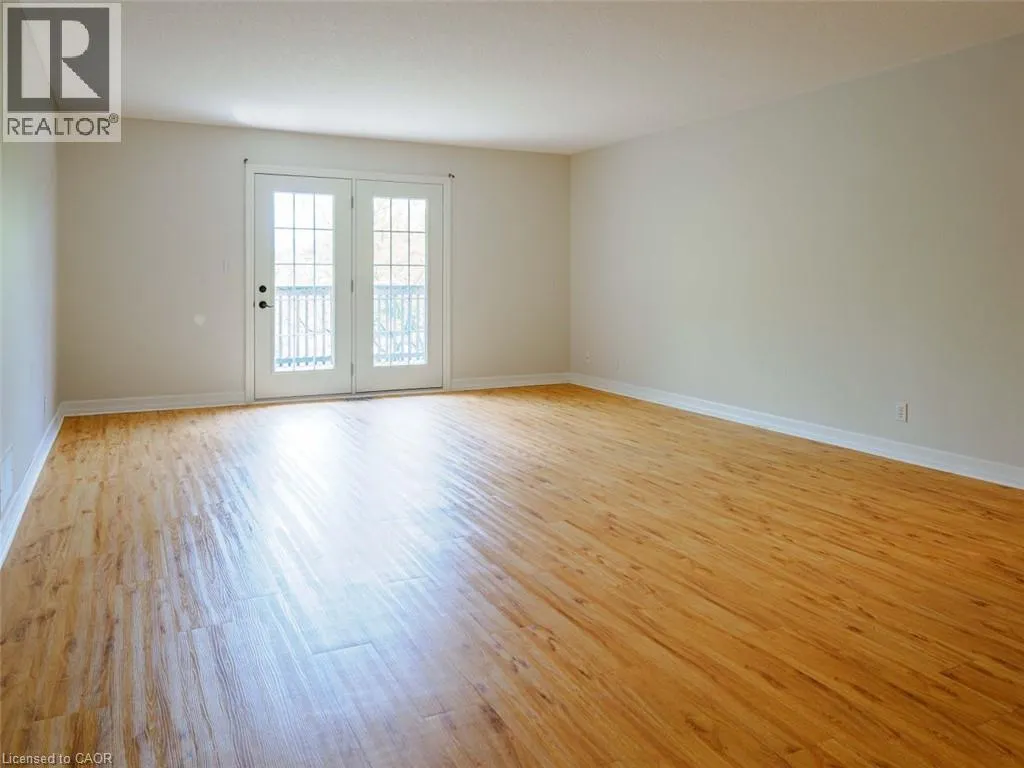 409 QUEEN Street S Unit# 8, #8