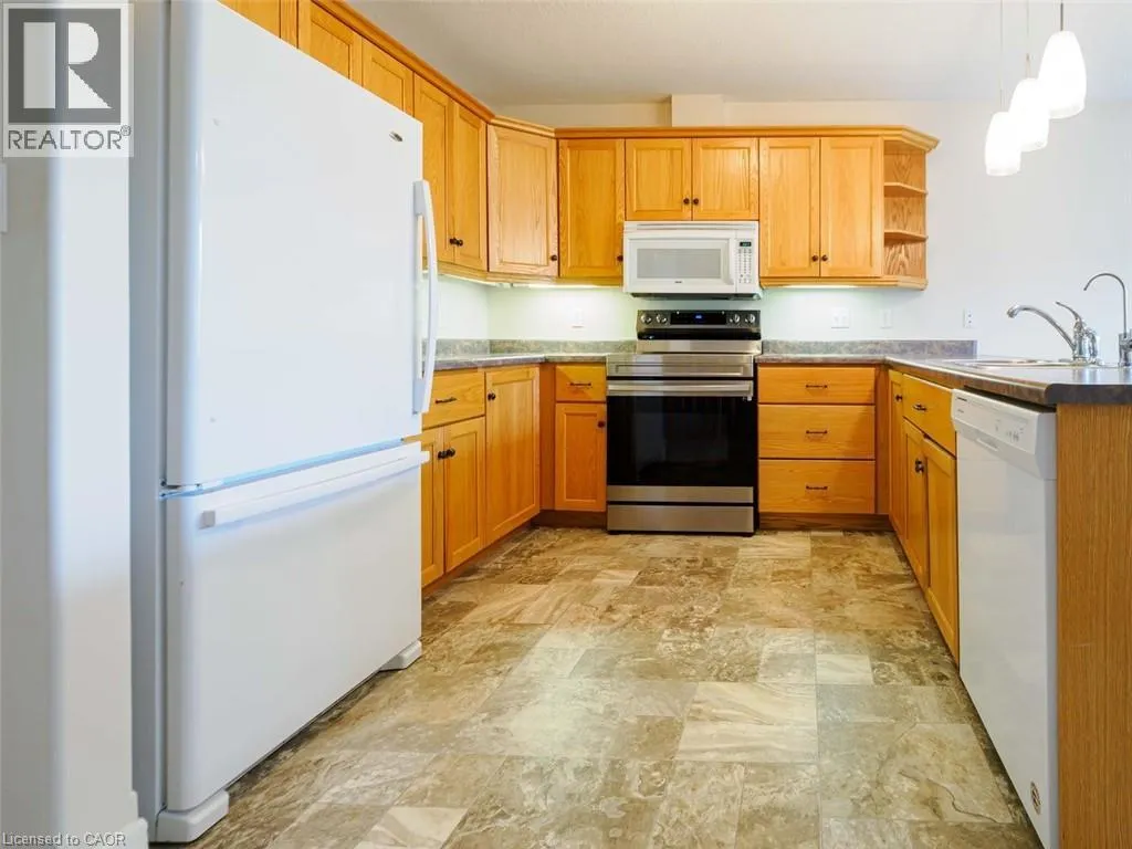 409 QUEEN Street S Unit# 8, #8