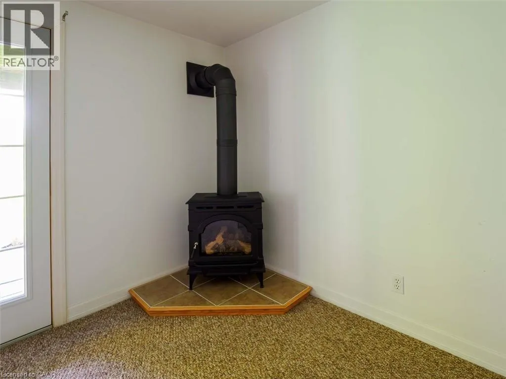 409 QUEEN Street S Unit# 8, #8