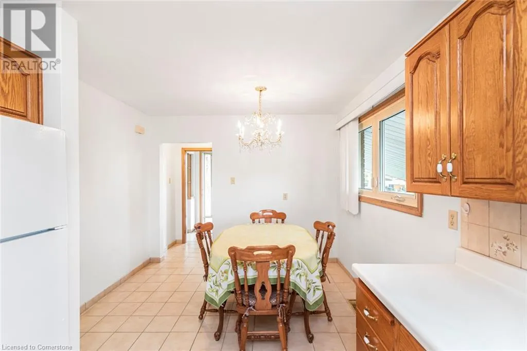 30 GREENINGDON Drive