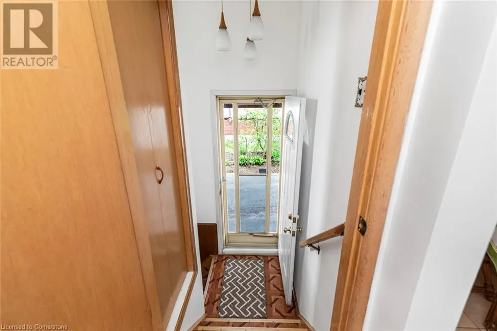 30 GREENINGDON Drive