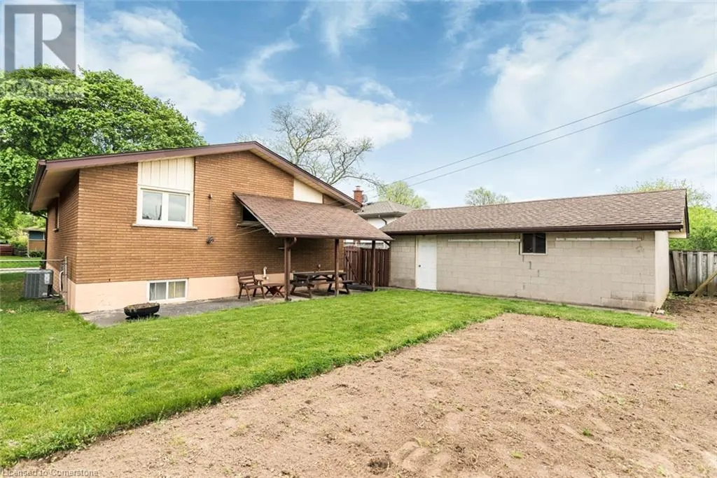 30 GREENINGDON Drive