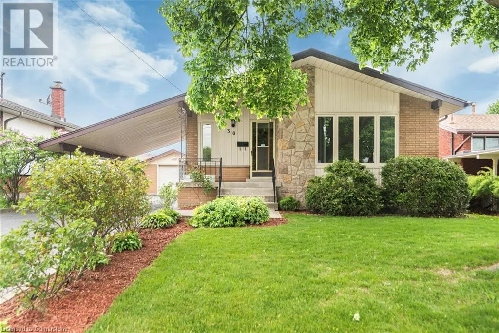 30 GREENINGDON Drive