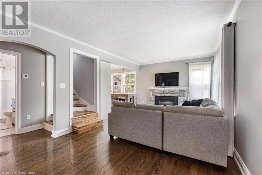 23 NELLES Boulevard