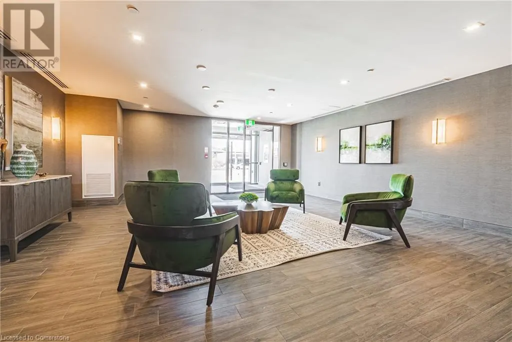 450 DUNDAS Street E Unit# 902, #902