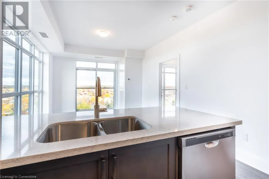 450 DUNDAS Street E Unit# 902, #902