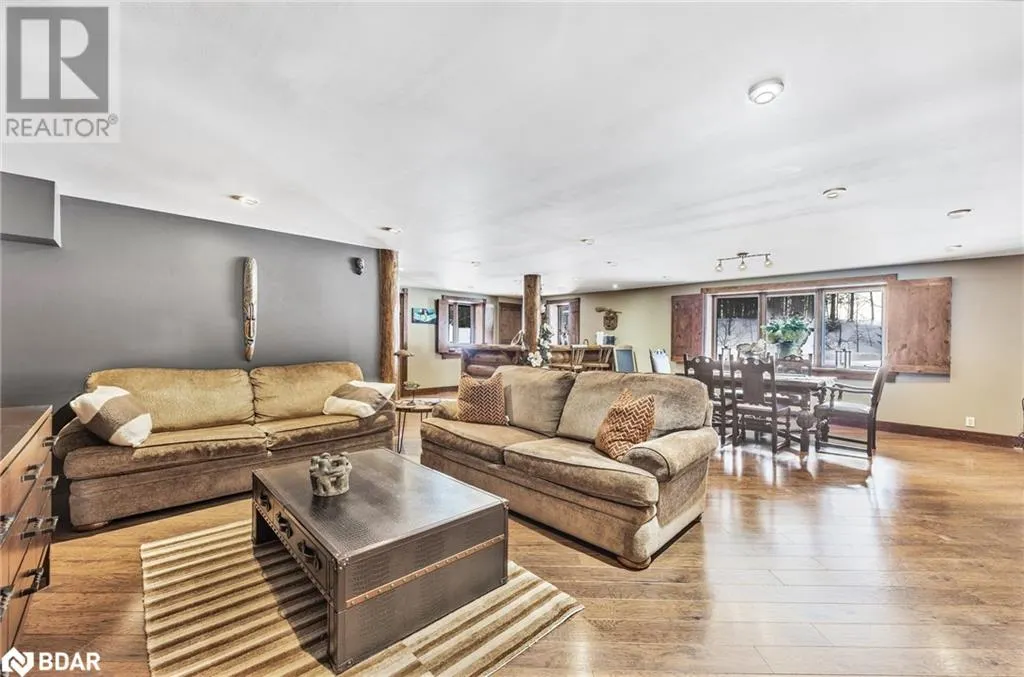 118 HIGHLAND Drive