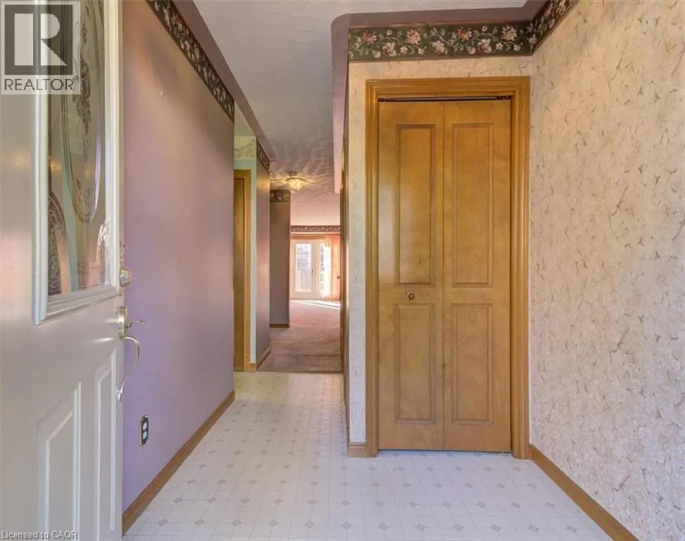 42 DONLY Drive S Unit# 2, #2