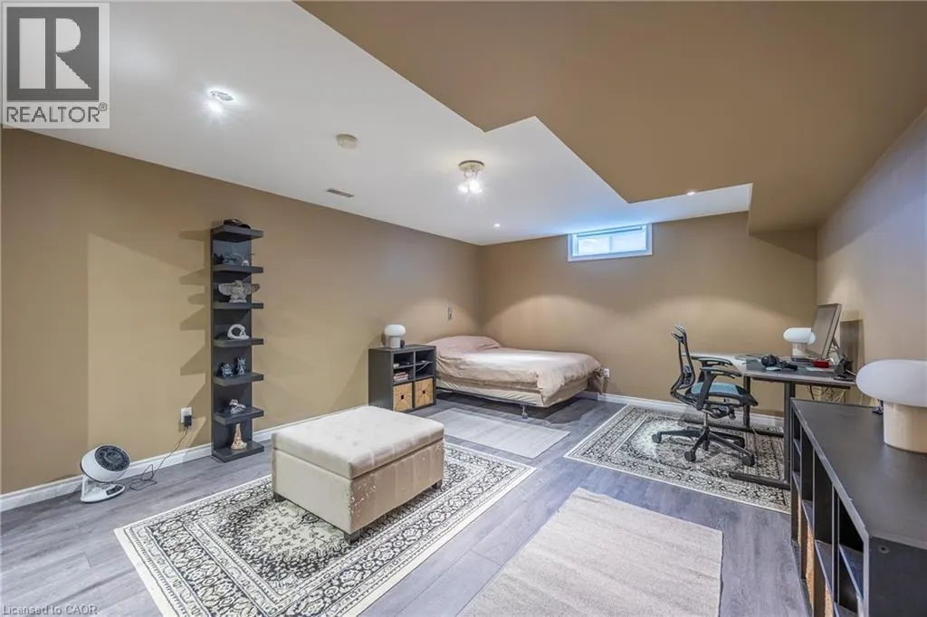 6 VIOLA Court