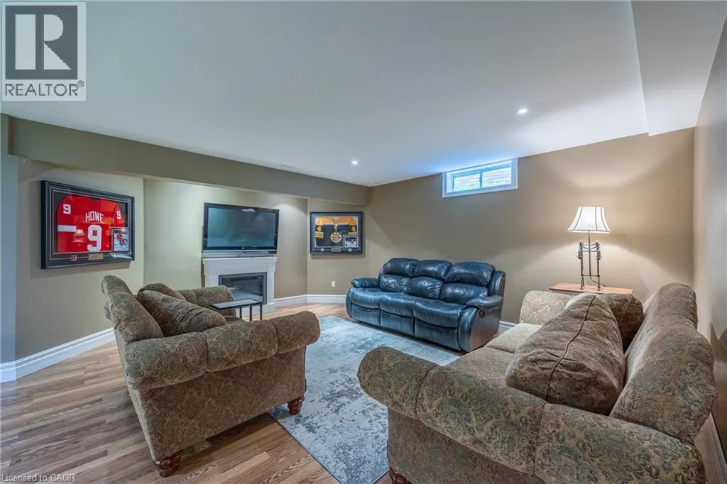6 VIOLA Court
