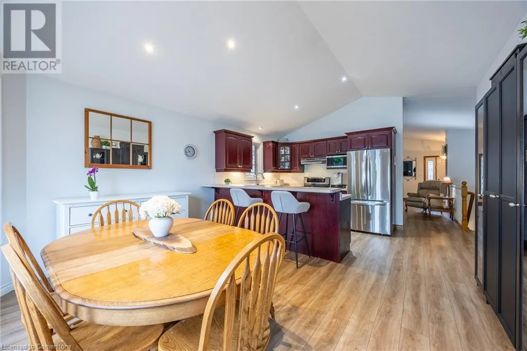 6 VIOLA Court