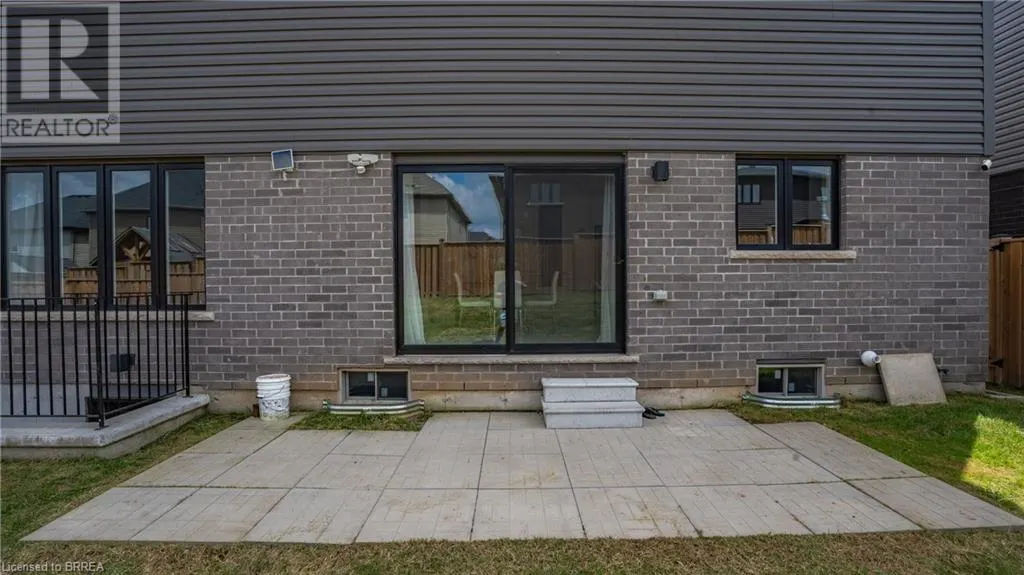 10 MCGOVERN Lane