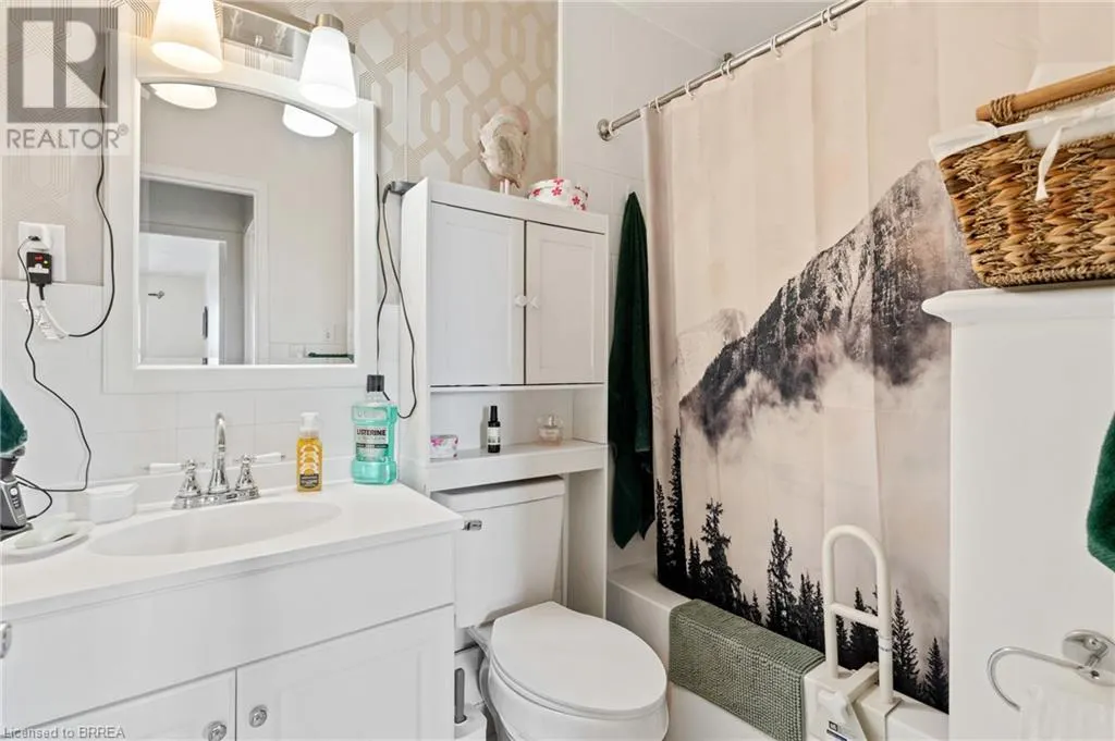 485 THOROLD Road Unit# 323, #323