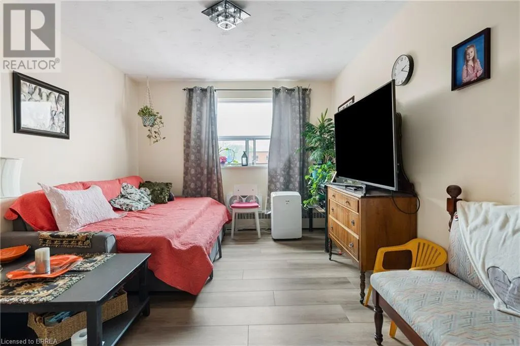 485 THOROLD Road Unit# 323, #323