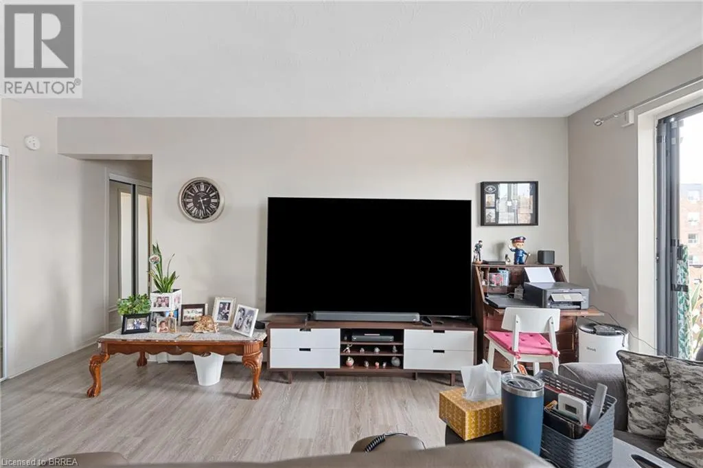 485 THOROLD Road Unit# 323, #323