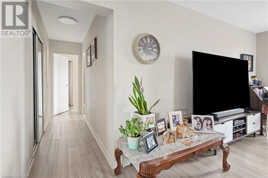 485 THOROLD Road Unit# 323, #323