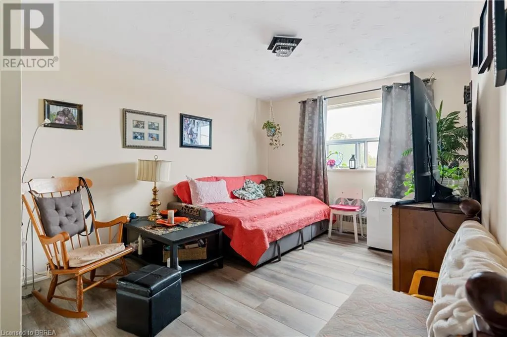 485 THOROLD Road Unit# 323, #323