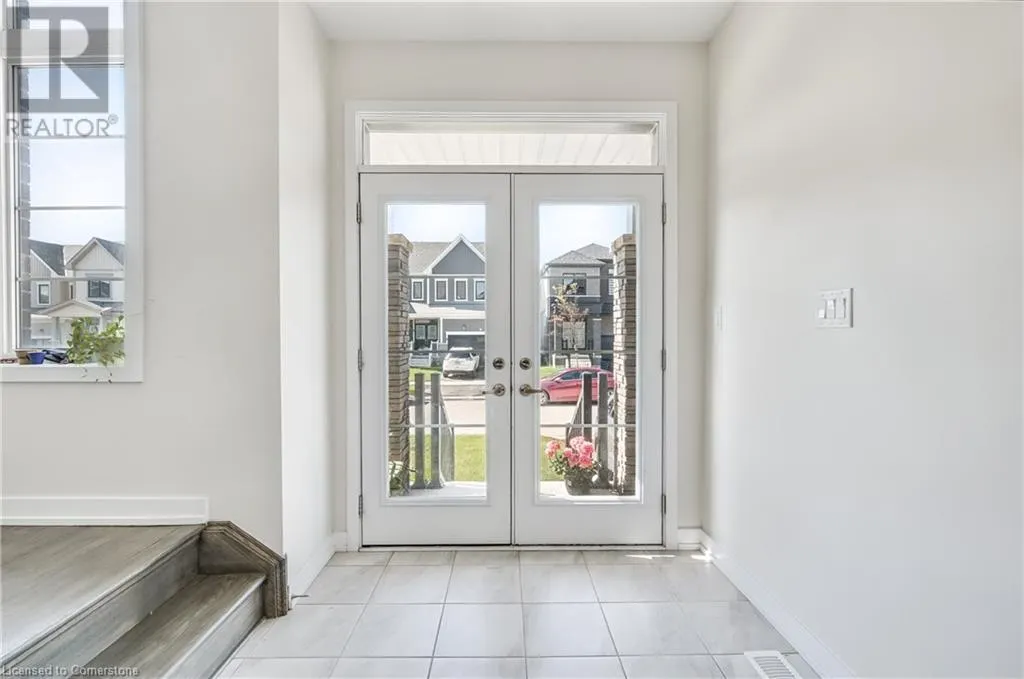 76 SUNFLOWER Crescent