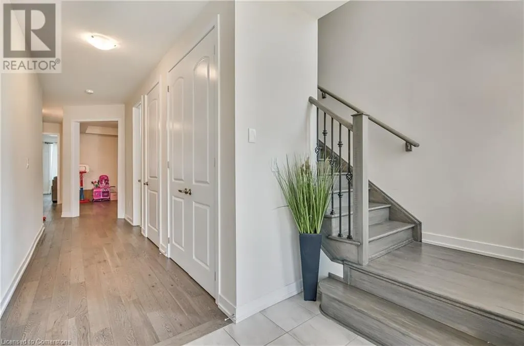 76 SUNFLOWER Crescent