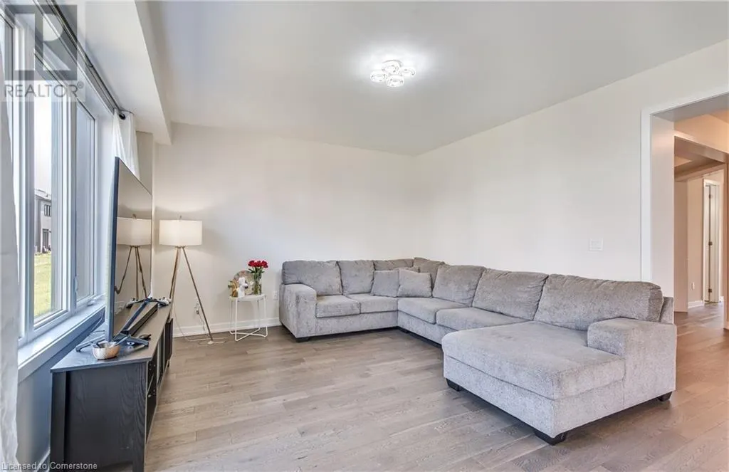 76 SUNFLOWER Crescent