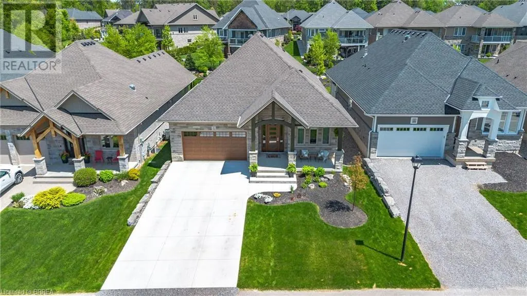 52 BEECHNUT Lane