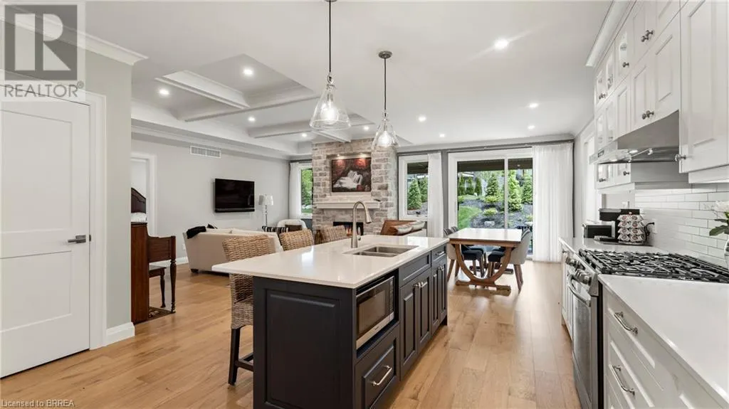 52 BEECHNUT Lane
