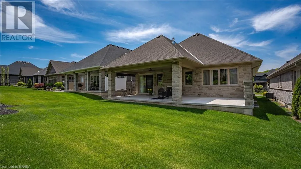 52 BEECHNUT Lane