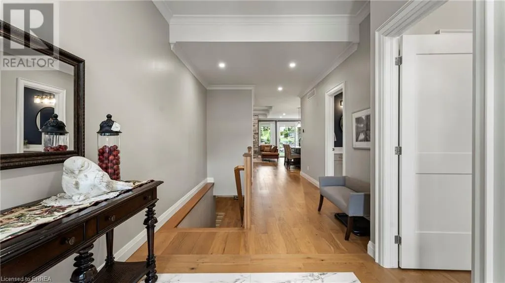 52 BEECHNUT Lane
