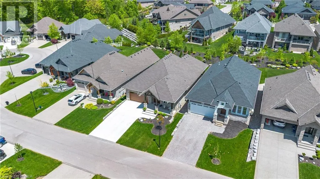 52 BEECHNUT Lane
