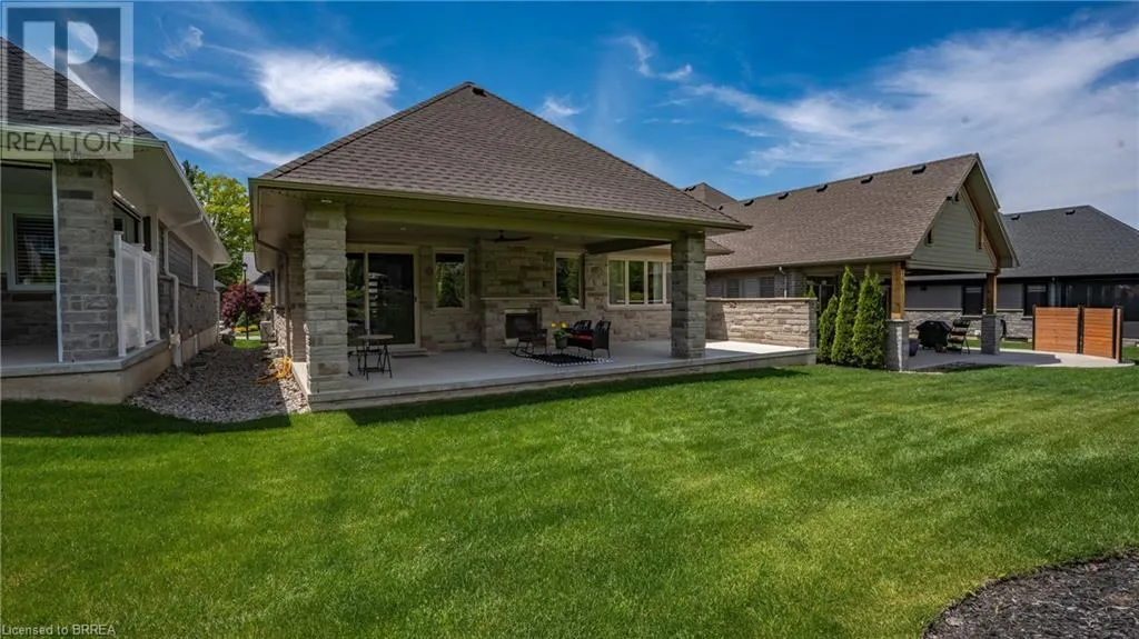 52 BEECHNUT Lane