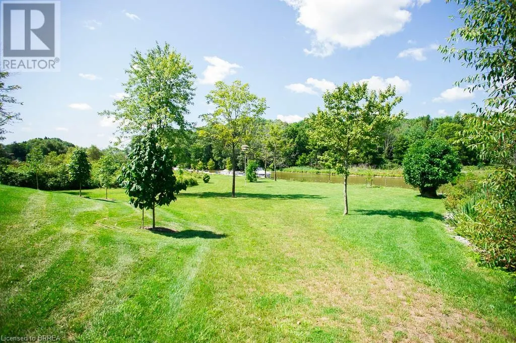 52 BEECHNUT Lane