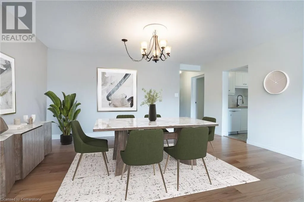 28 ROBINSON Street N Unit# 305, #305