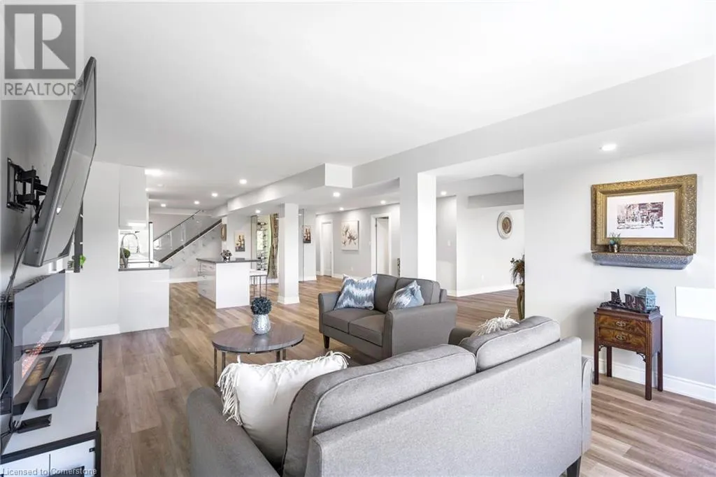258 SHOREVIEW Drive