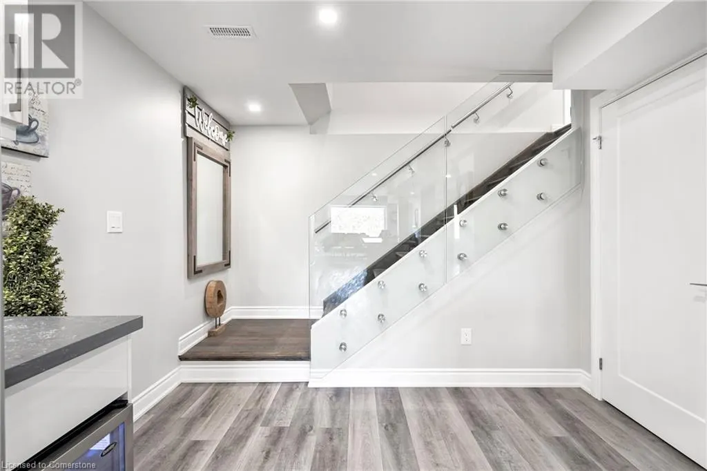 258 SHOREVIEW Drive