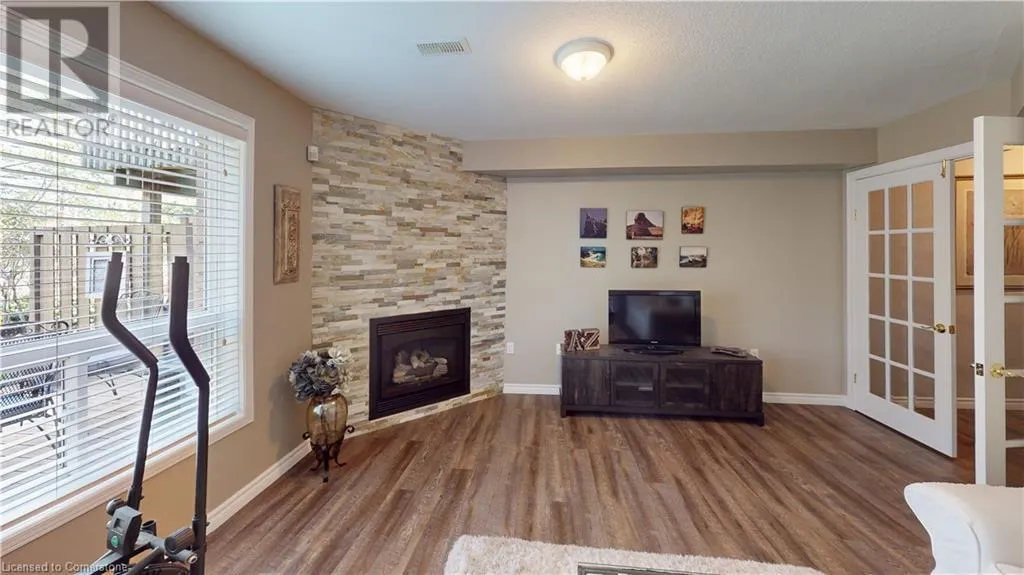 348 HIGHLAND Road W Unit# 3, #3