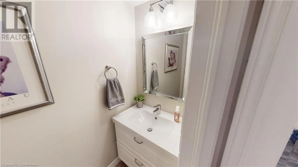 348 HIGHLAND Road W Unit# 3, #3