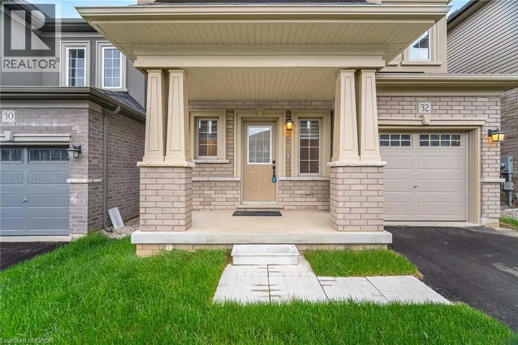 32 GEORGE BRIER Drive W