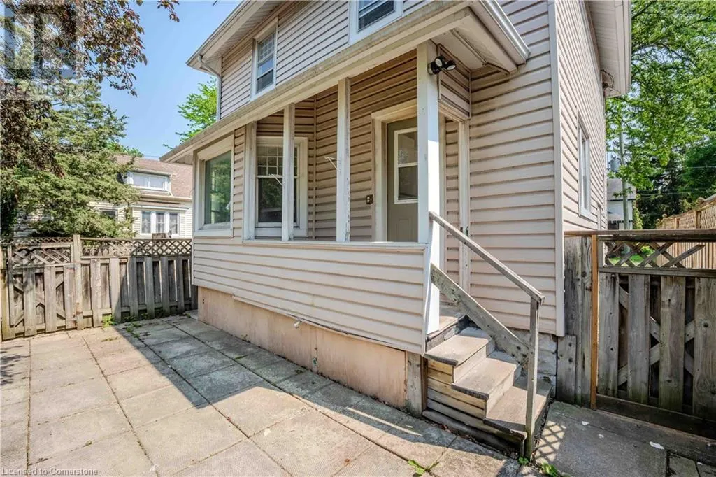 249 RUSSELL Avenue