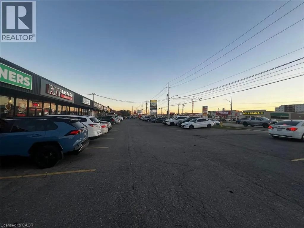 190 KING GEORGE Road Unit# 3, #3