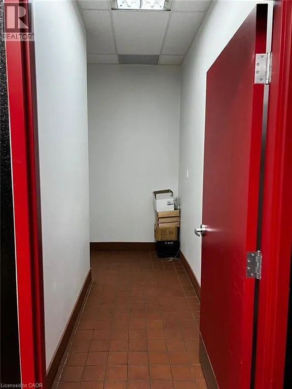 190 KING GEORGE Road Unit# 3, #3