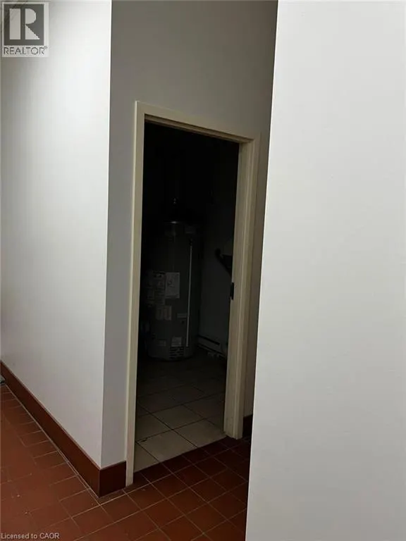 190 KING GEORGE Road Unit# 3, #3