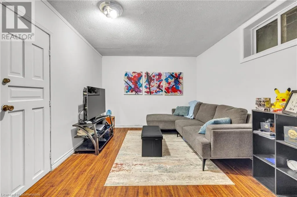 867 PARKINSON Road Unit# 8, #8