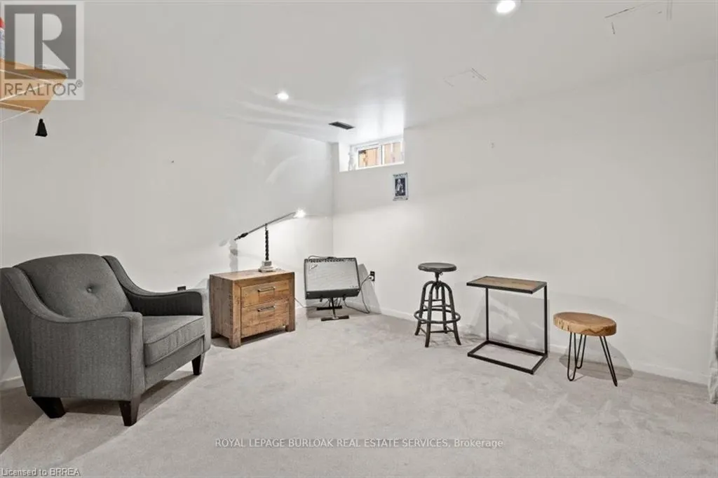 11 COLMAR Place Unit# 2, #2
