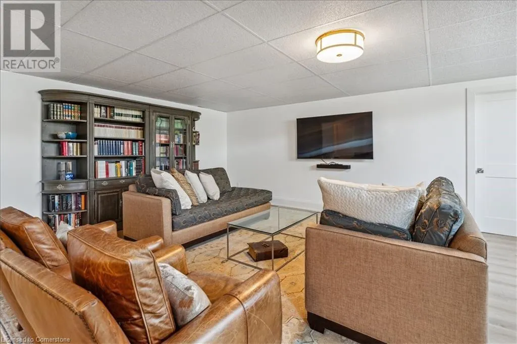 5252 GREENLANE Road