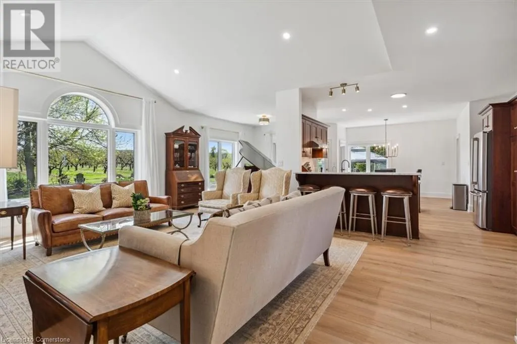5252 GREENLANE Road