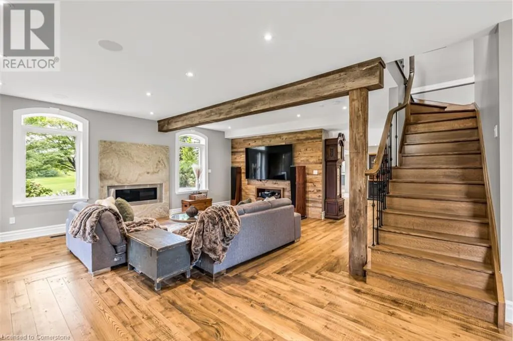 1399 SAFARI Road